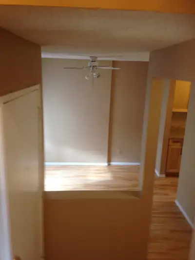 Amazing 3 BDR Townhome in Blue Quill ,near Century Park LRT