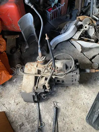 Manual transmission with transfer case 1000$ or make me a offer call or text 403 5639589