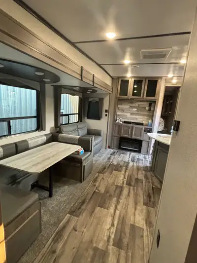 * FINANCING AVAILABLE (apply below) *BRAND NEW Never used 2022 Volante 310BH 5th wheel camper (7132T...