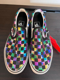 VANS Checker Shoes Women Size 7.5 BRAND NEW!!!