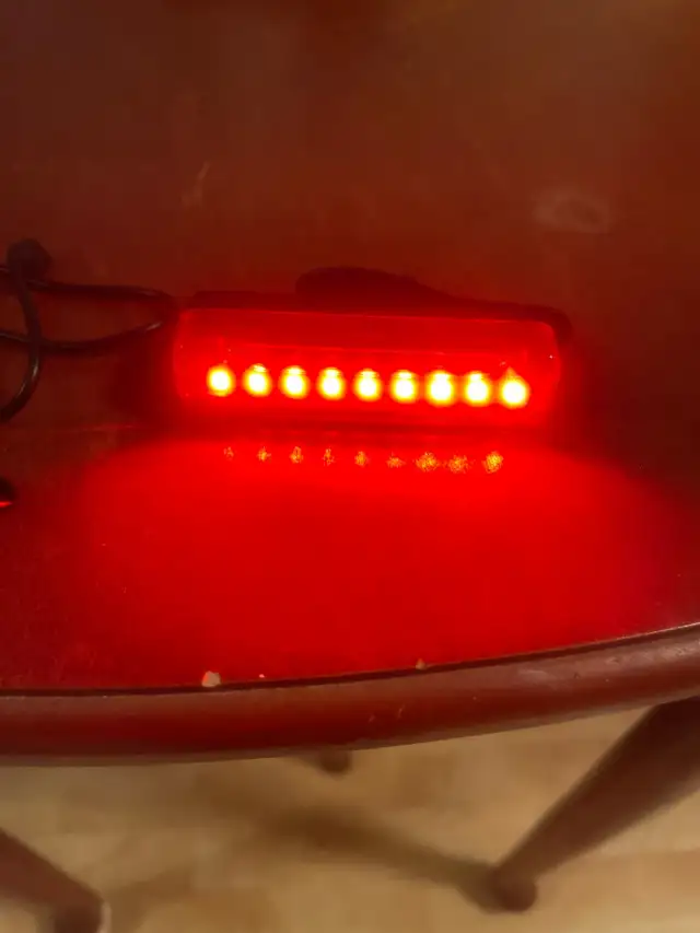 Bicycle tail light in Clothing, Shoes & Accessories in Moncton - Image 3