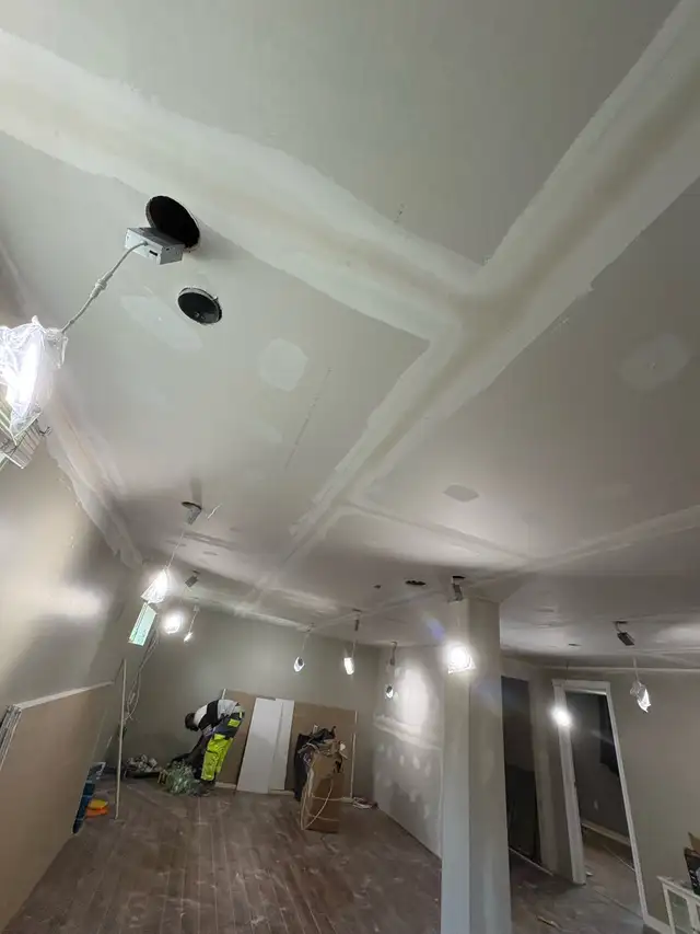 Construction and Renovation576946675909273601