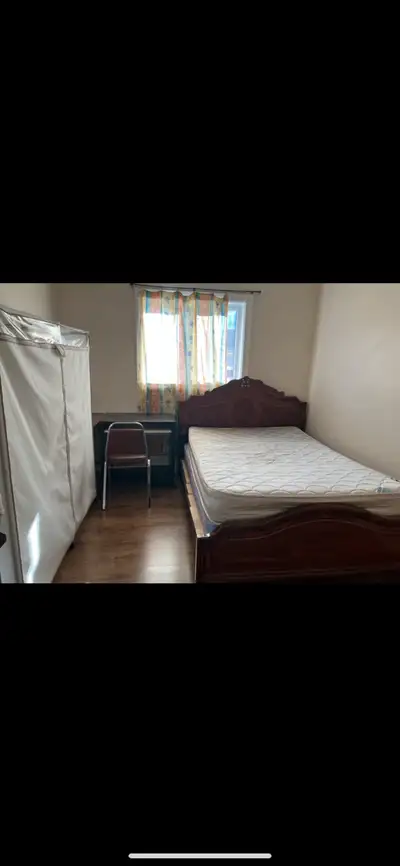 Room For Rent (No parking)