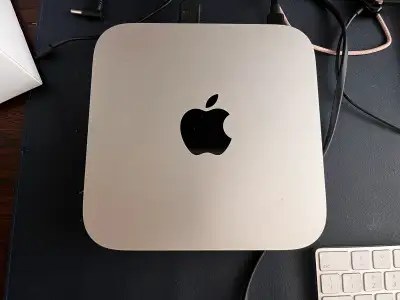Mac mini M2 8Gb Unified RAM 256 Gb SSD. Apple M2 chip 8-core CPU with 4 performance cores and 4 effi...