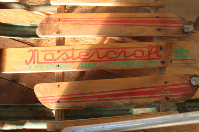 Antique sled in Arts & Collectibles in Kitchener / Waterloo - Image 3