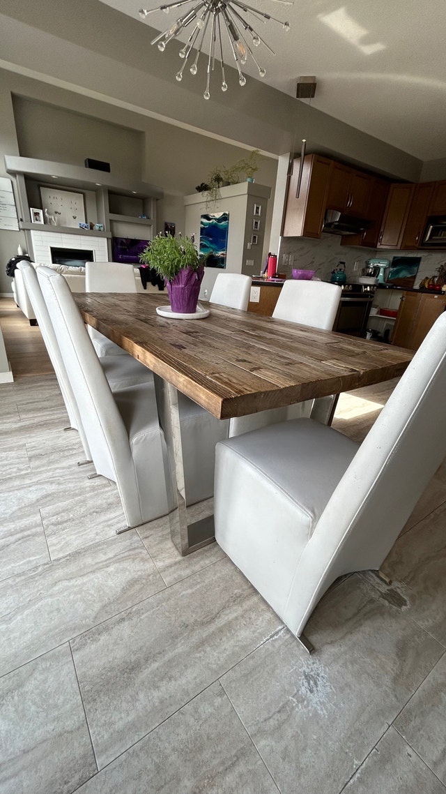 Solid FIR Rustic Barnwood table and 6 chairs Dining Tables & Sets Winnipeg Kijiji