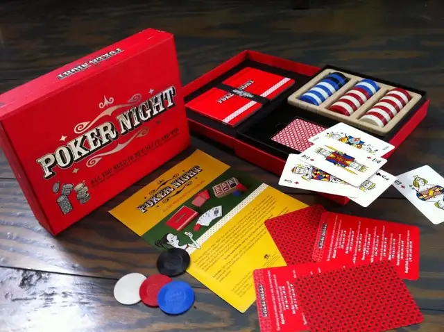 POKER SET in Toys & Games in Calgary - Image 3