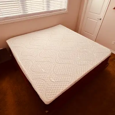 Novaform King Comfort Grande Mattress Topper, View more