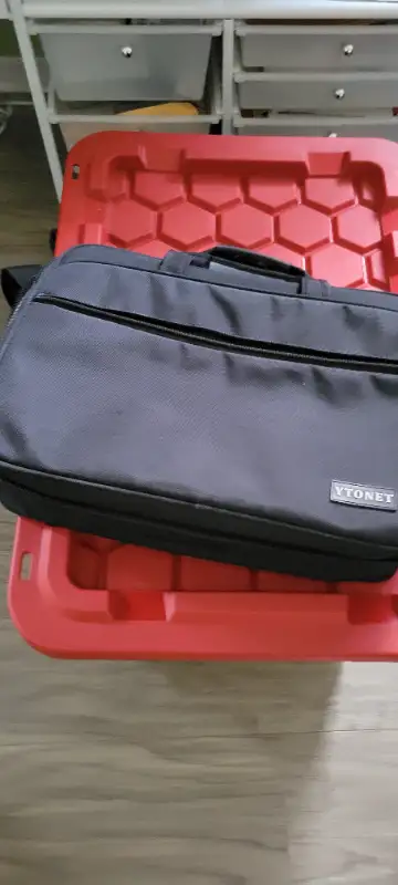 MEN'S New LAPTOP BAG, BACK PACK,CARRYON BAGS WITH MANY ZIPPERS. in Other in Mississauga / Peel Region - Image 2