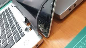 Laptop hinge repair/replacement with Warranty in Laptops in Mississauga / Peel Region - Image 2