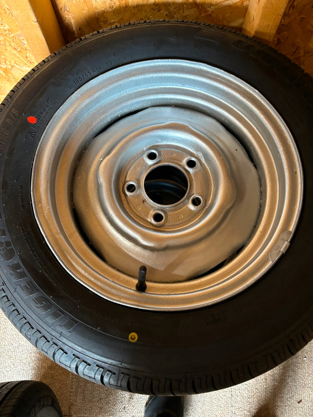 14 inch unroyal Tiger paw Tires all season in Tires & Rims in Oakville / Halton Region