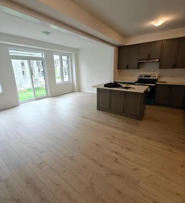 Female Only - Private Room For Rent in Room Rentals & Roommates in Kawartha Lakes - Image 7