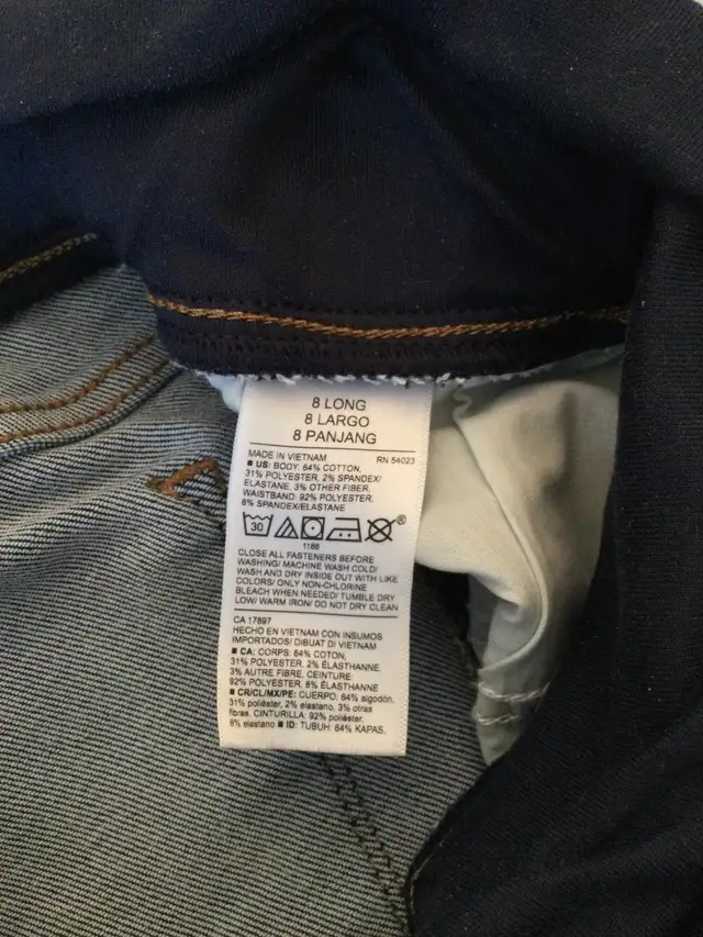 Jeans de maternité in Women's - Maternity in Longueuil / South Shore - Image 5