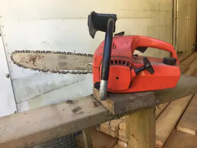 Craftsman chainsaw 2.0 engine 12" bar, View more