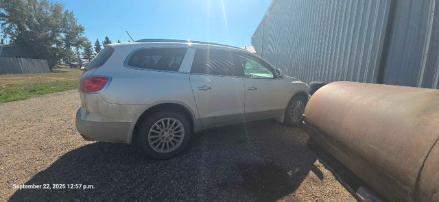 Buick Enclave in Cars & Trucks in Lethbridge - Image 3