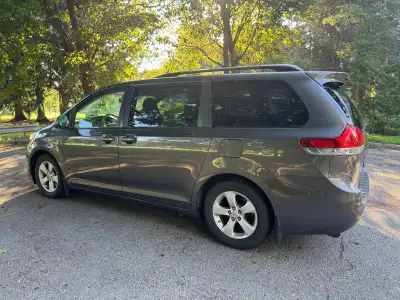 Selling a highly reliable, meticulously maintained 2011 Toyota Sienna LE with remarkably low kilomet...