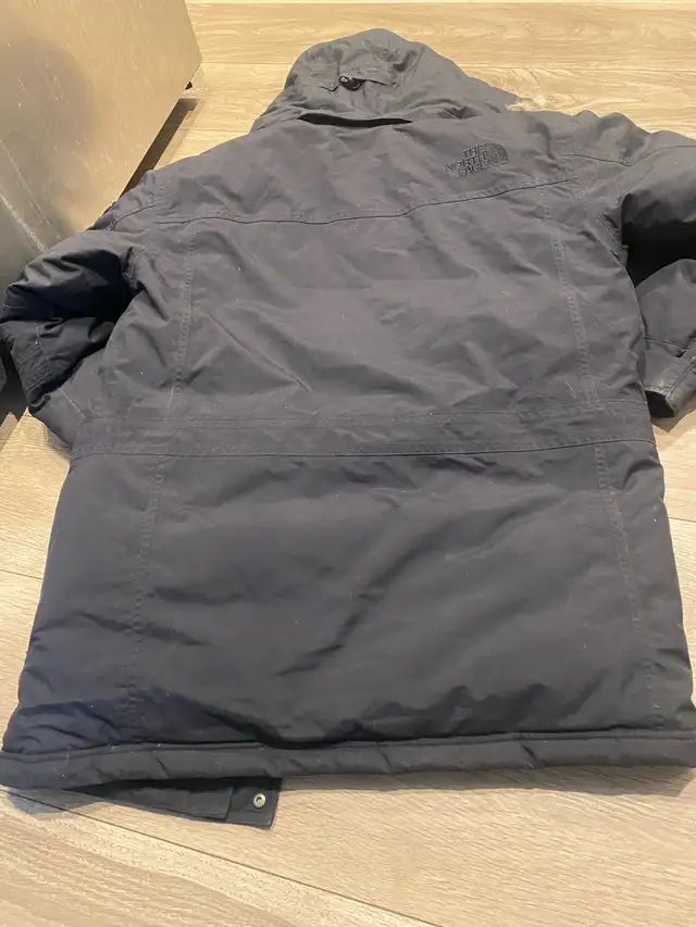 The North Face Men’s Winter Parka Jacket in Men's in Calgary - Image 5