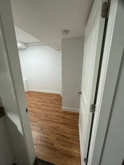 -Looking for clean decent person who understands the ethics of shared accommodation. -Private room w...