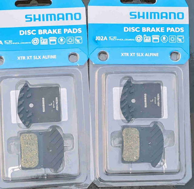 Shimano brake pads J02A Resin  dans Châssis et pièces  à Longueuil/Rive Sud