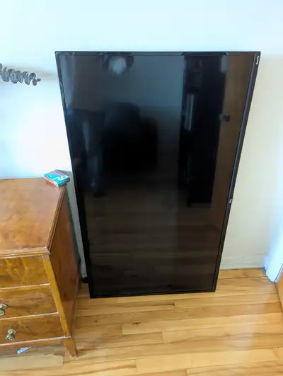 55 TCL TV - Screen not working, View more