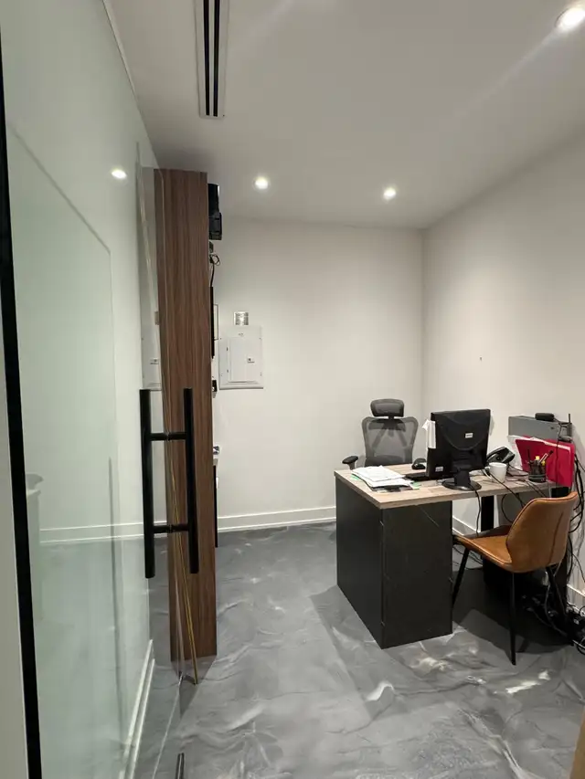 Small Warehouse / Office Available - Sublease! in Commercial & Office Space for Rent in Ottawa - Image 6