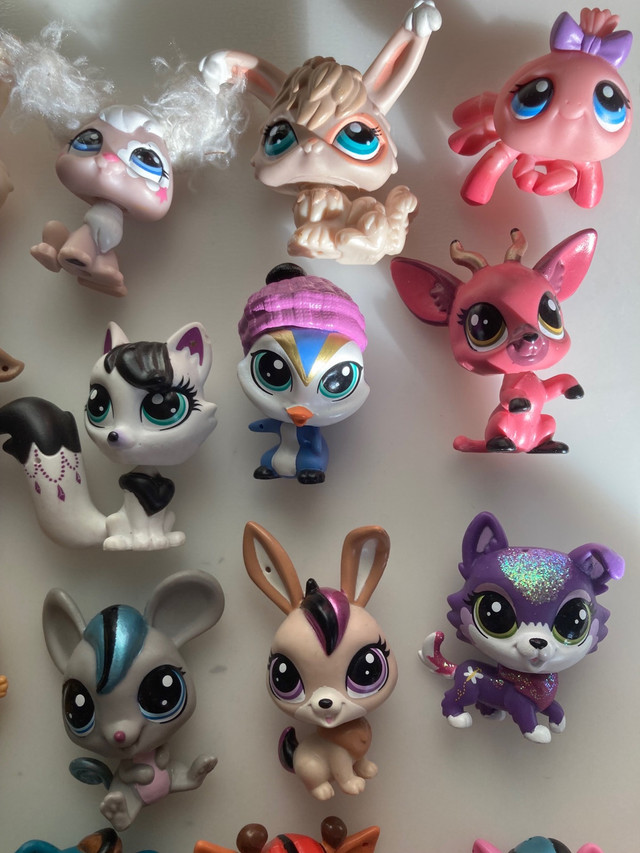 Littlest pet shop 20 pets  in Toys & Games in Red Deer - Image 3