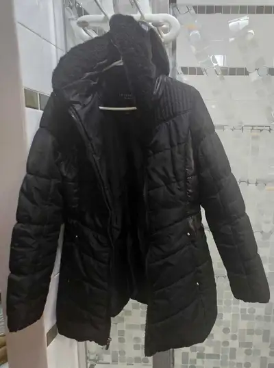 women warm black jacket (size medium), View more