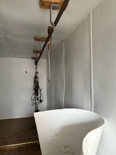 Je vends une remorque réfrigérée de 30 pied qui servir aussi de congélateur Voici quelques spécifica...