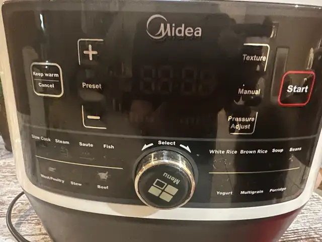 Midea Pressure Cooker555654500876308481