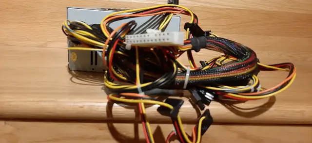 Power Supply d'ordinateur de gamer 750 Watts Très Silencieux in System Components in City of Montréal - Image 5