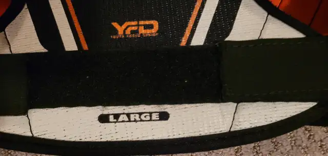 Hockey Youth equipment in Hockey in Brantford - Image 7