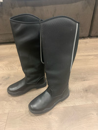 Equestrian winter boots new