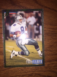 Mint 1993 Bowman football card set with gold foil cards