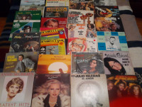 Lot de plus de 300 disques vinyles