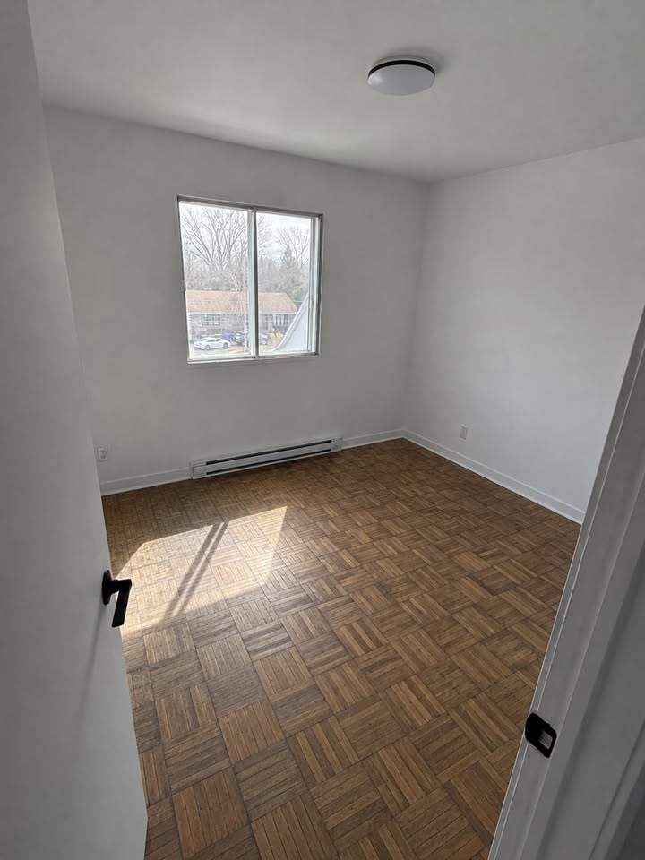 ST-CONSTANT | Grand 4½ | 2 chambres 1erAout — photo 3