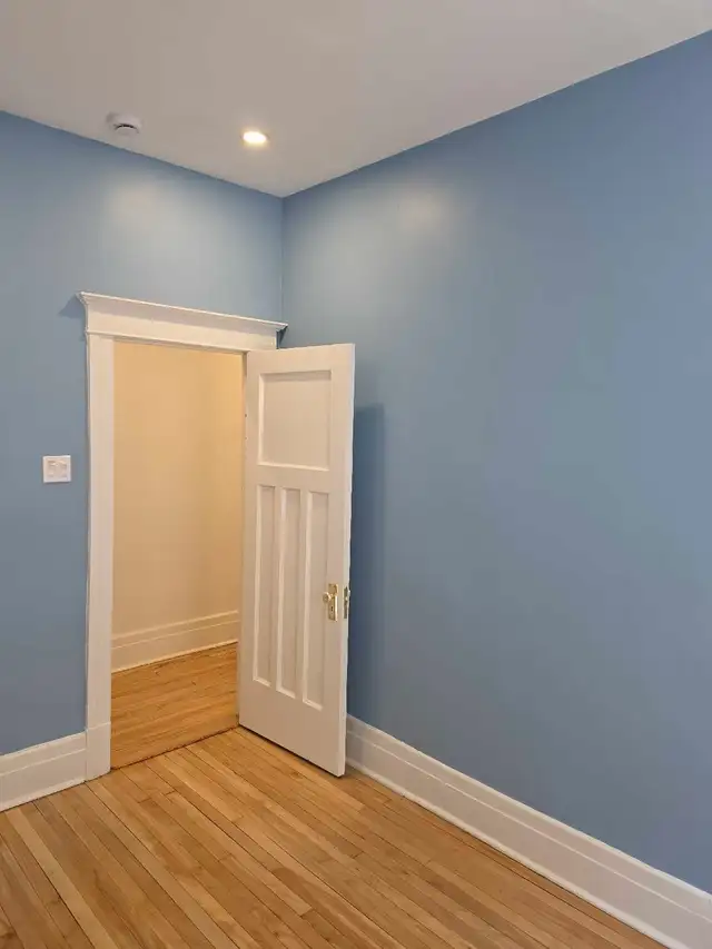 Painting438519949753077761
