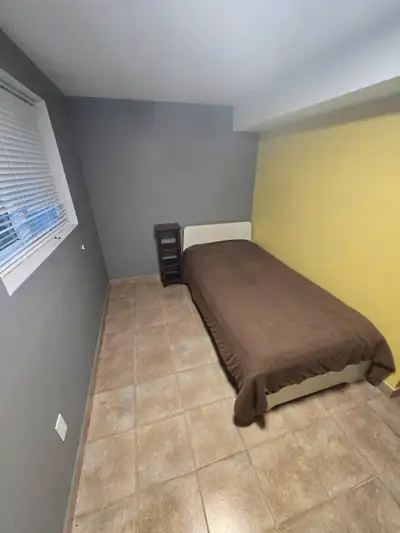 ROOM RENTAL