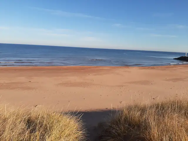 Oceanfront Beach House North Lake in Prince Edward Island in Canada - Image 8