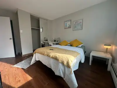 Private Room Steps from University of Alberta – $755/month!