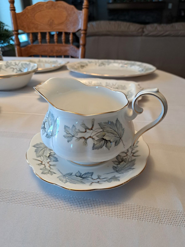 Royal Albert Bone China Serving Pieces in Kitchen & Dining Wares in Strathcona County - Image 4