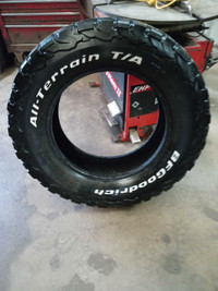 LT 245/70R17 tire