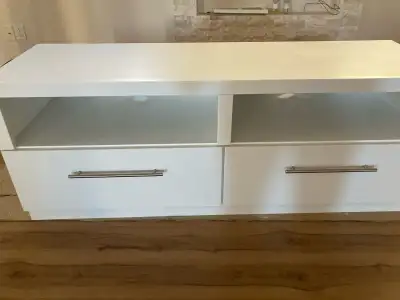 TV Stand in an Excellent Condition, View more
