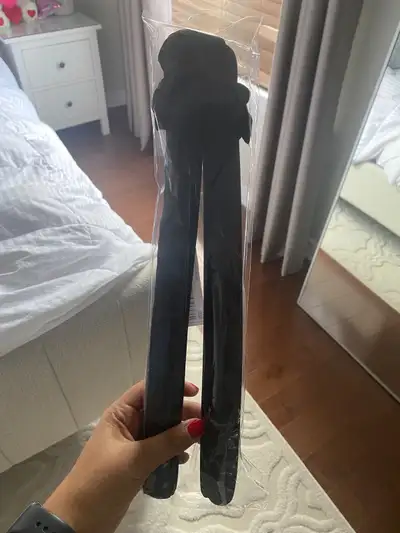 Heatless curl tool never used, View more
