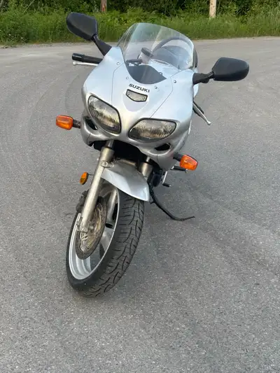 2001 Suzuki SV650. Great shape,with only 28000 km. Asking $2800OB0.