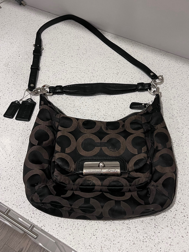 Coach purse in Women's - Bags & Wallets in Kitchener / Waterloo