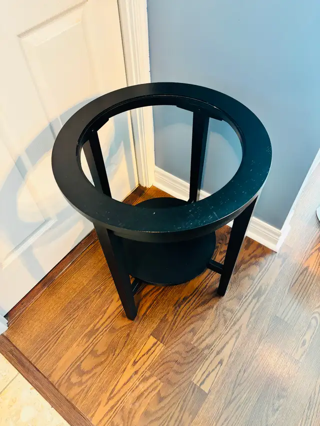 Round Wood Side Table Base / Plant Stand in Other Tables in Mississauga / Peel Region - Image 3