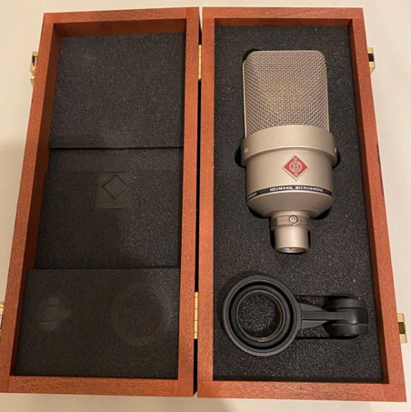 Neumann TLM103 Microphone *almost new* in Pro Audio & Recording Equipment in City of Toronto