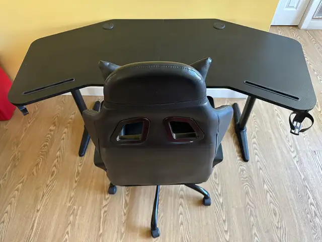 EUREKA Ergonomic Gaming Desk and Chair Set (CAN DELIVER) in Desks in Ottawa - Image 11