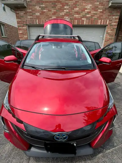 2018 Prius Prime Plug-in Advanced Package. Original Owner, certified, Carfax, 113000 km. All service...