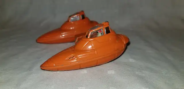 Orange die-cast twin pod cloud car 1980 Lucas Star Wars ESB ~3”L in Toys & Games in Ottawa - Image 4